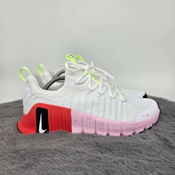 New Nike Free Metcon 6 White Bright Crimson Pink Women's Workout Shoes Size 9 - Picture 3 of 8